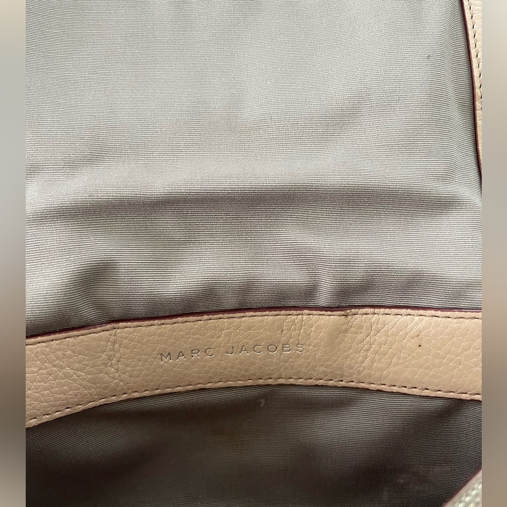 Marc Jacobs Soft Peach Leather Crossbody - Picture 15 of 16